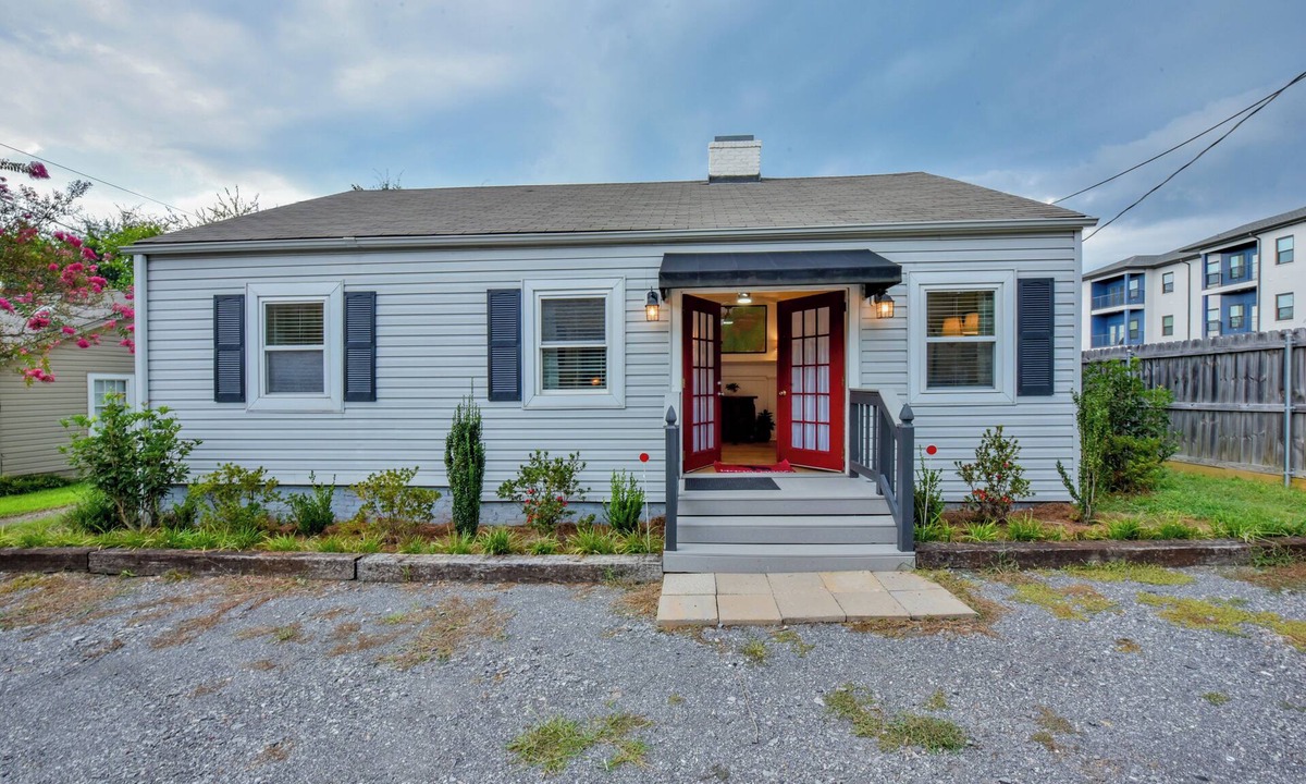 Forest Lake House | 1 Mile to UA Campus: Walkable Midtown Getaway