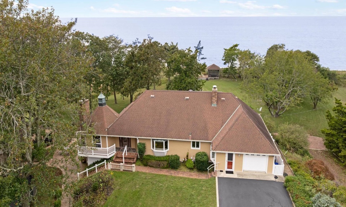 Green Creek House | 12 Acre Estate with Private Beach and Private Pool