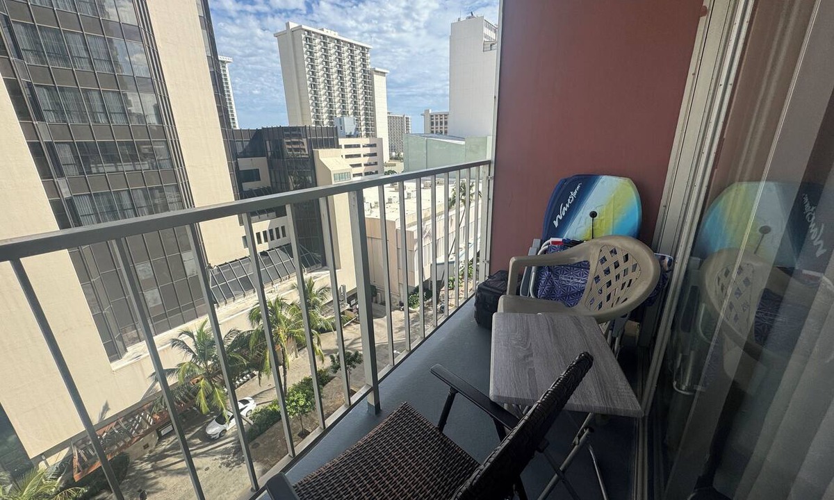 Waikiki Condo | 🌺 12 GUESTS 3 X ❤️AWESOME STUDIOS❤️ FREE PARKING 🏝️ 5MIN TO OCEAN 🏊‍♀️