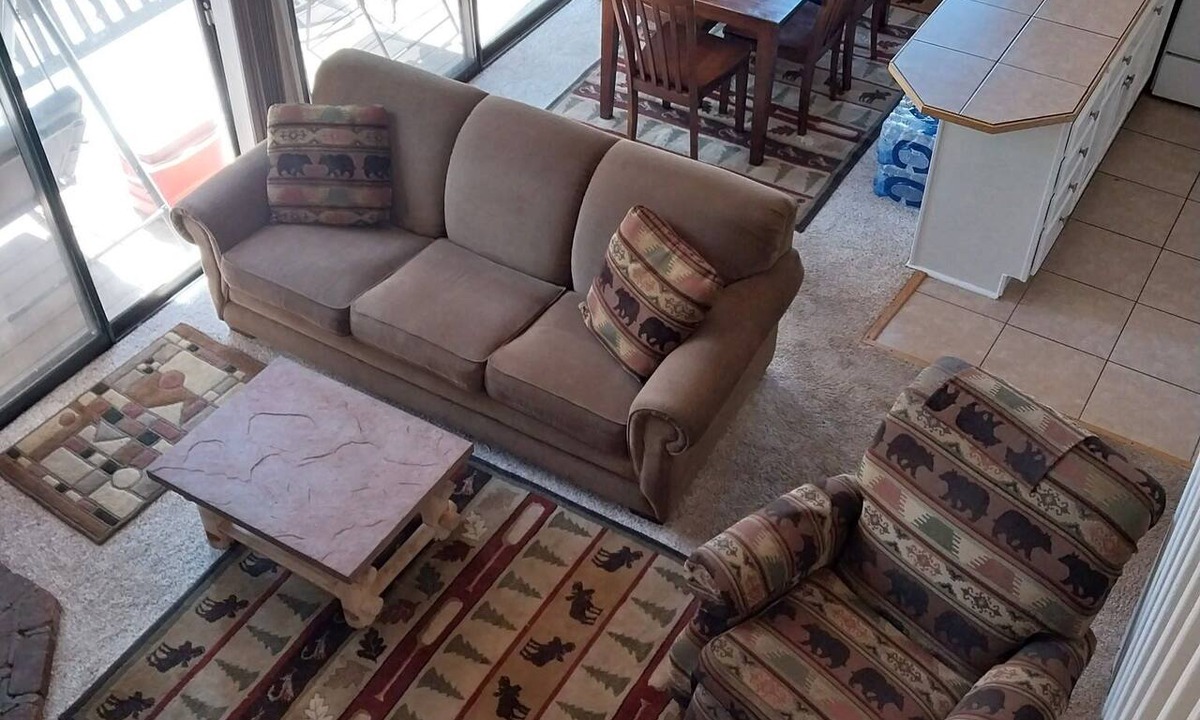 Vail Condo | 2Bdrm 2Ba + Loft w 3 beds Top fl end unit wall of windows lg balcony over creek