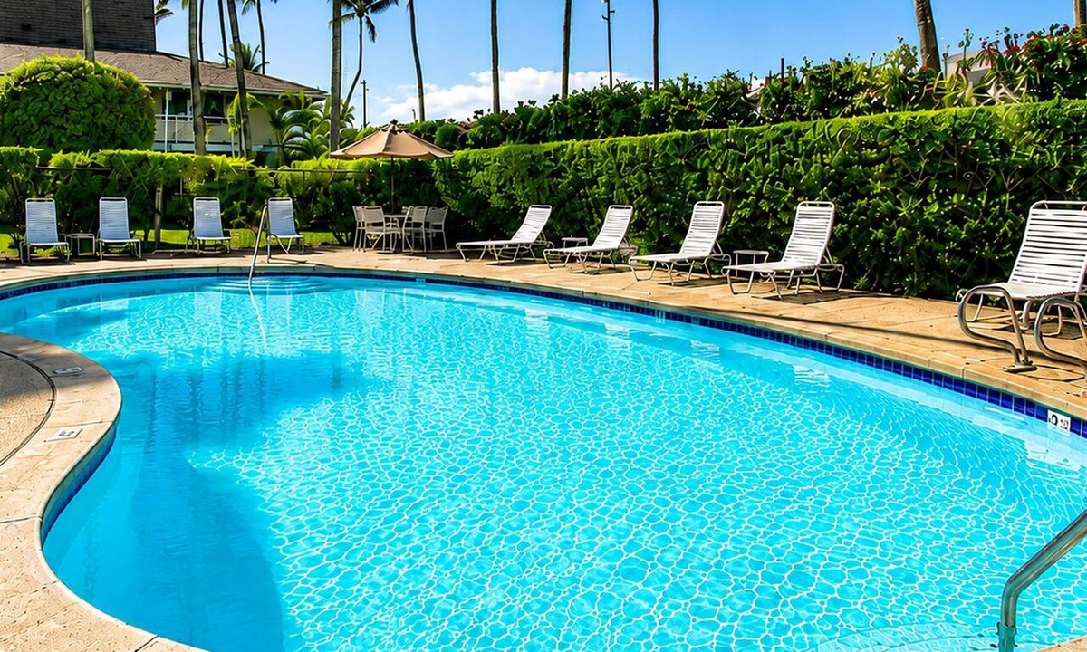 Wailua Condo | 3 min Walk to Beach ! A/C ! Garden Unit ! Renovated ! 3 Pools