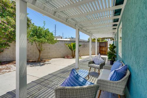 Midway City House | 7 Mi Huntington Beach: Family Home w/Patio!