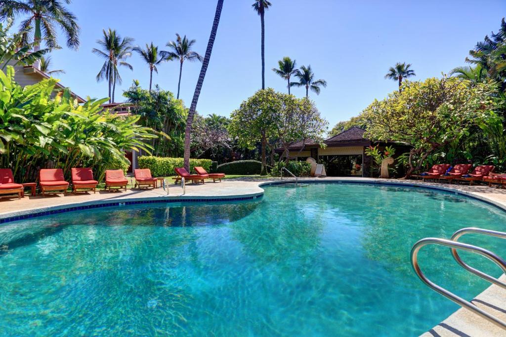 Historic Lahaina Front Street House | Aina Nalu F201 Top Floor Hawaiian Hideaway in the Heart
