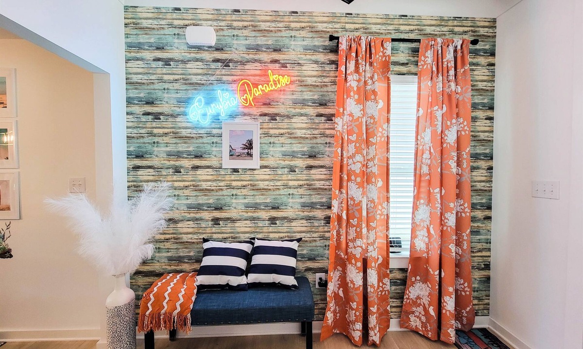 Orange Beach House | Beach Getaways for Big Families | Beach, Pool & Bay in Orange Beach