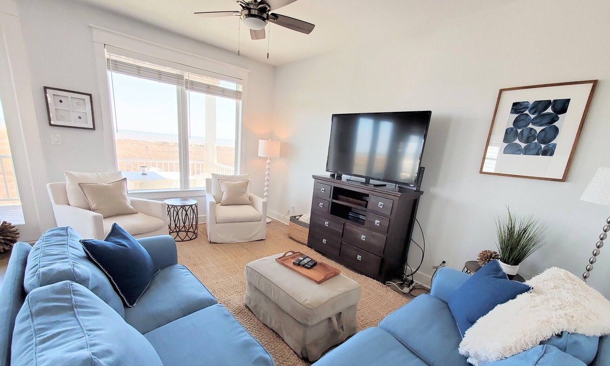 Galveston House | Beachfront luxury - 4 bedroom w/3 king beds amazing views