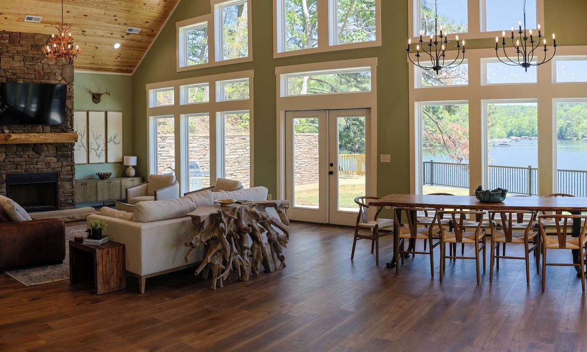 Arley House | Beautiful Smith Lake, AL 12 Steps to the Water! - Sleeps 12 - Game Room + Views