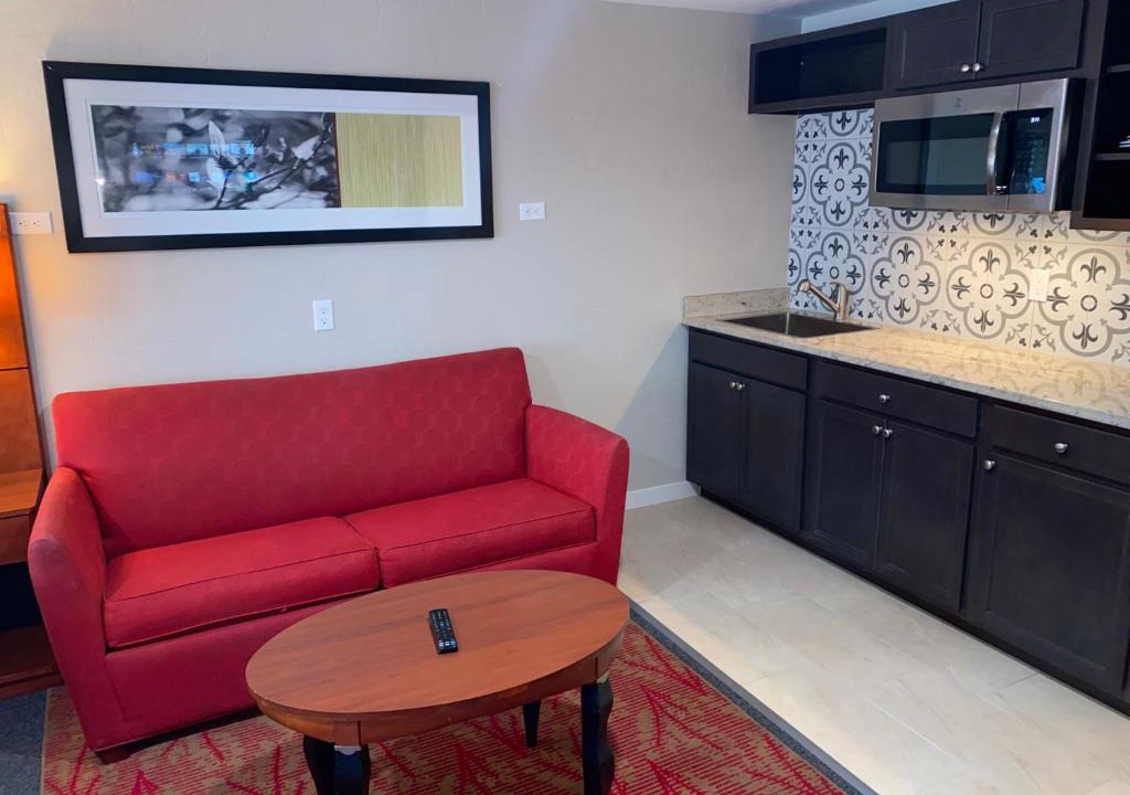 Alamosa Apartment | Bell & Main Studios 206