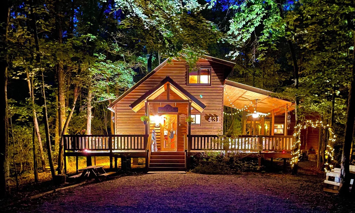 Sautee Nacoochee Cabin | Bordering The National Forest. The Bear Affair Cabin.