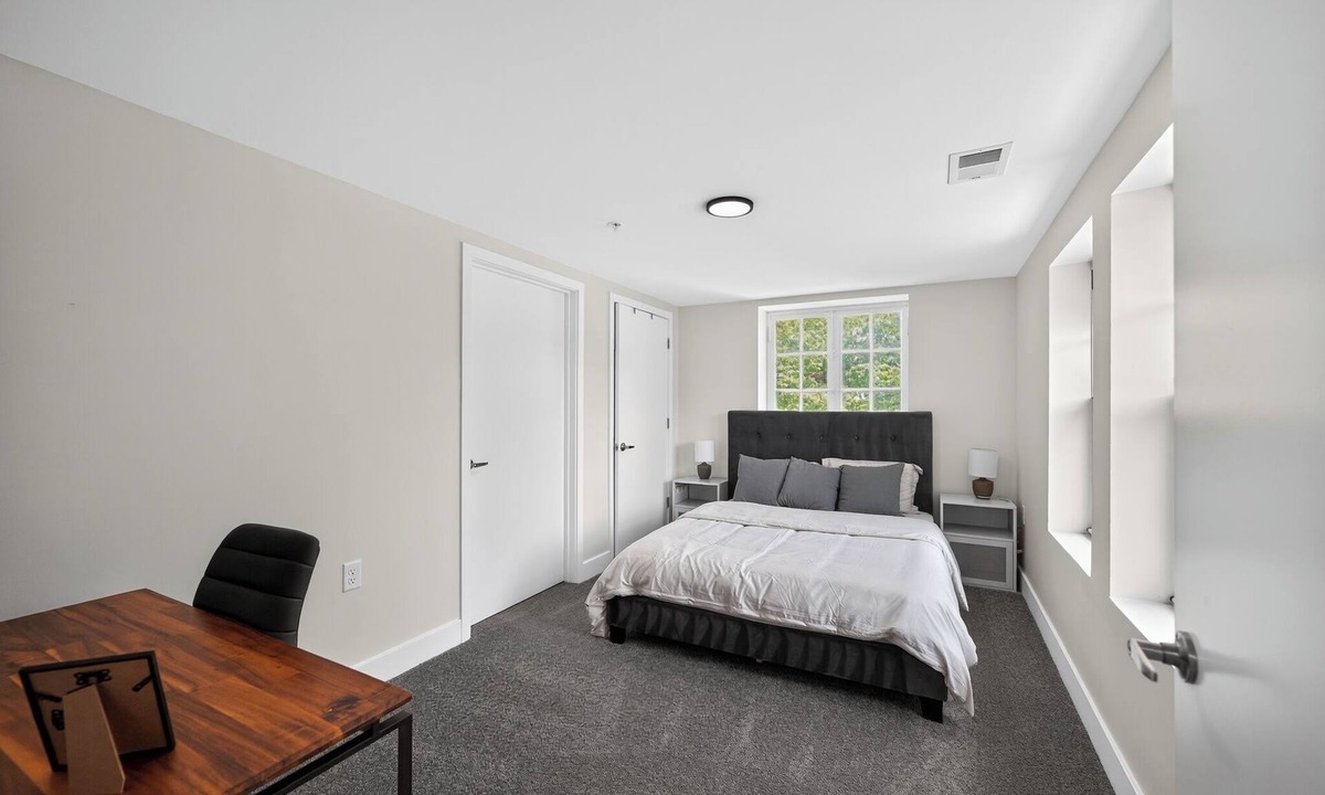 Reading Apartment | Bright and stylish fully furnished unit