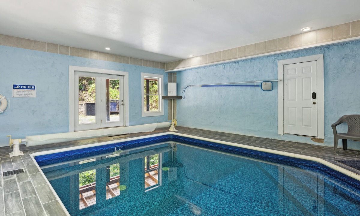 Cosby Cabin | Cabin w/views-Indoor Pool-Theater-Game Room