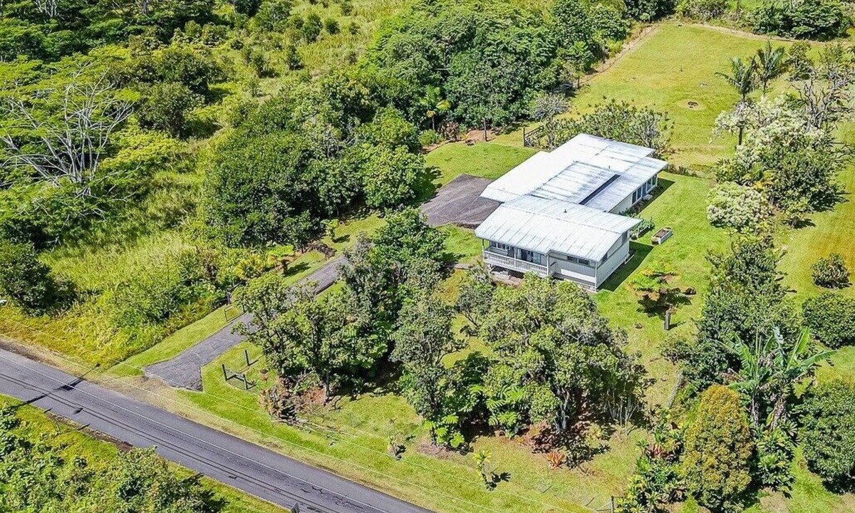 Mountain View Apartment | Charming studio w/country views!