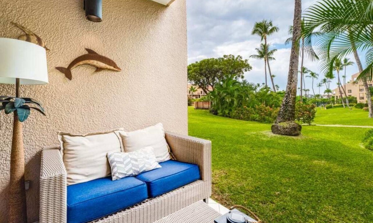 Kihei Condo | Cheery Rental w/Lanai to Lawn, Kitchen, Flat Screen, WiFi–Kamaole Sands 5115