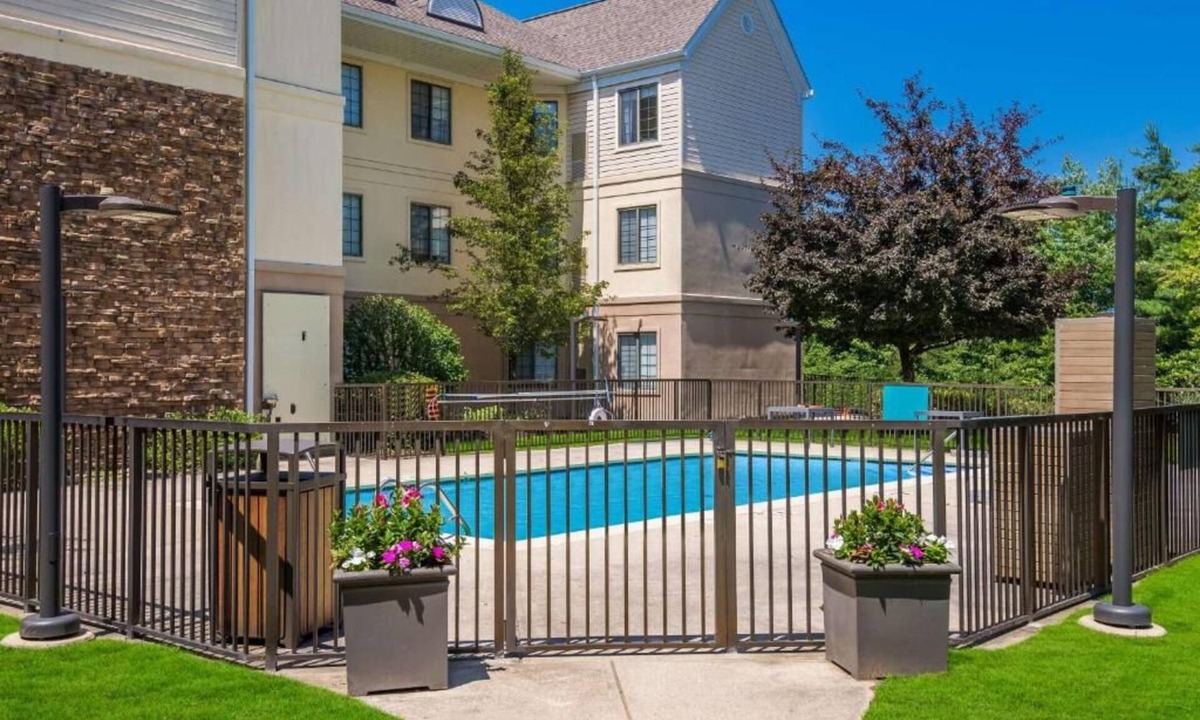 Andover Hotel | Come Create Memories w/Fun-filled Adventures at this Paradise! Outdoor Pool!