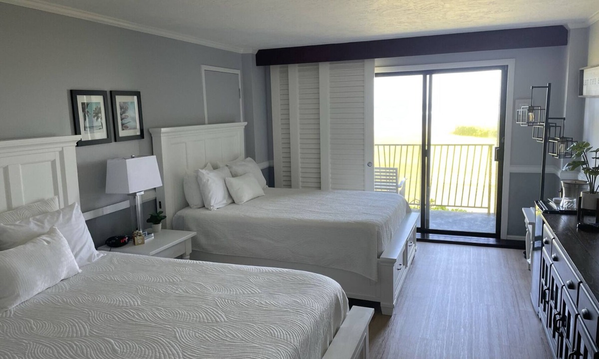 Hanamaulu House | Condo at Outrigger, Kauai Beach Resort, Oceanfront W/Balcony