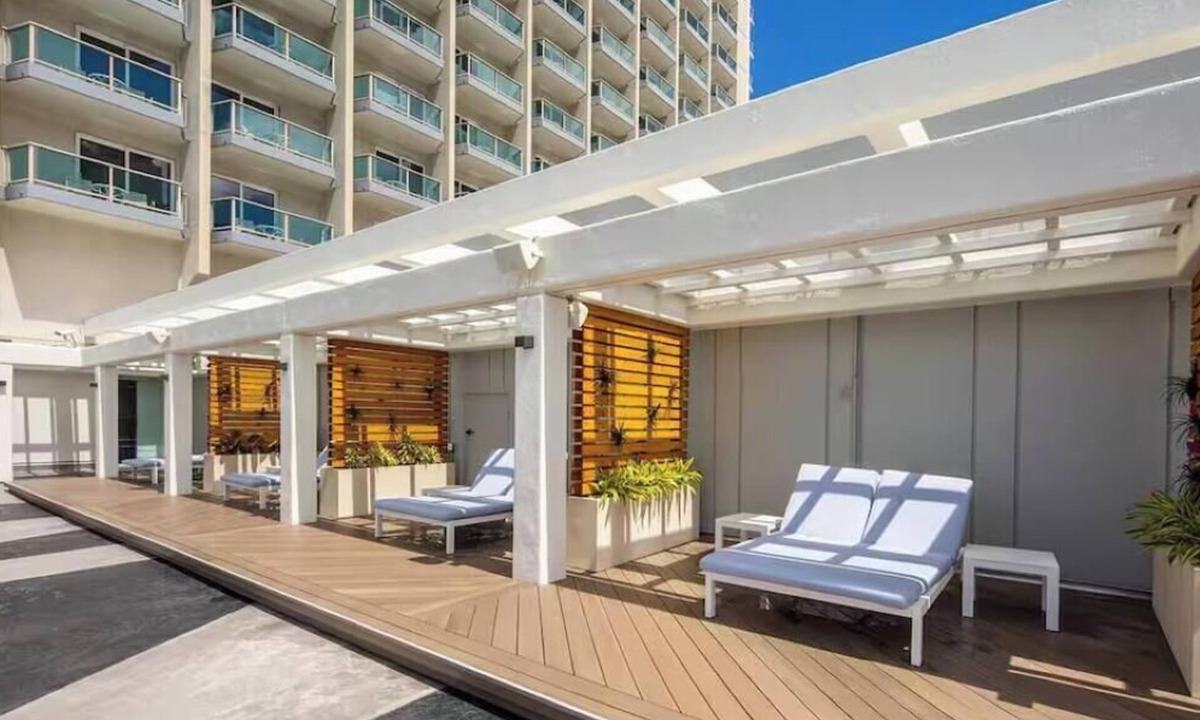 Ala Moana Apartment | Cozy 1-bedroom apartment in peaceful Honolulu with AC and gym