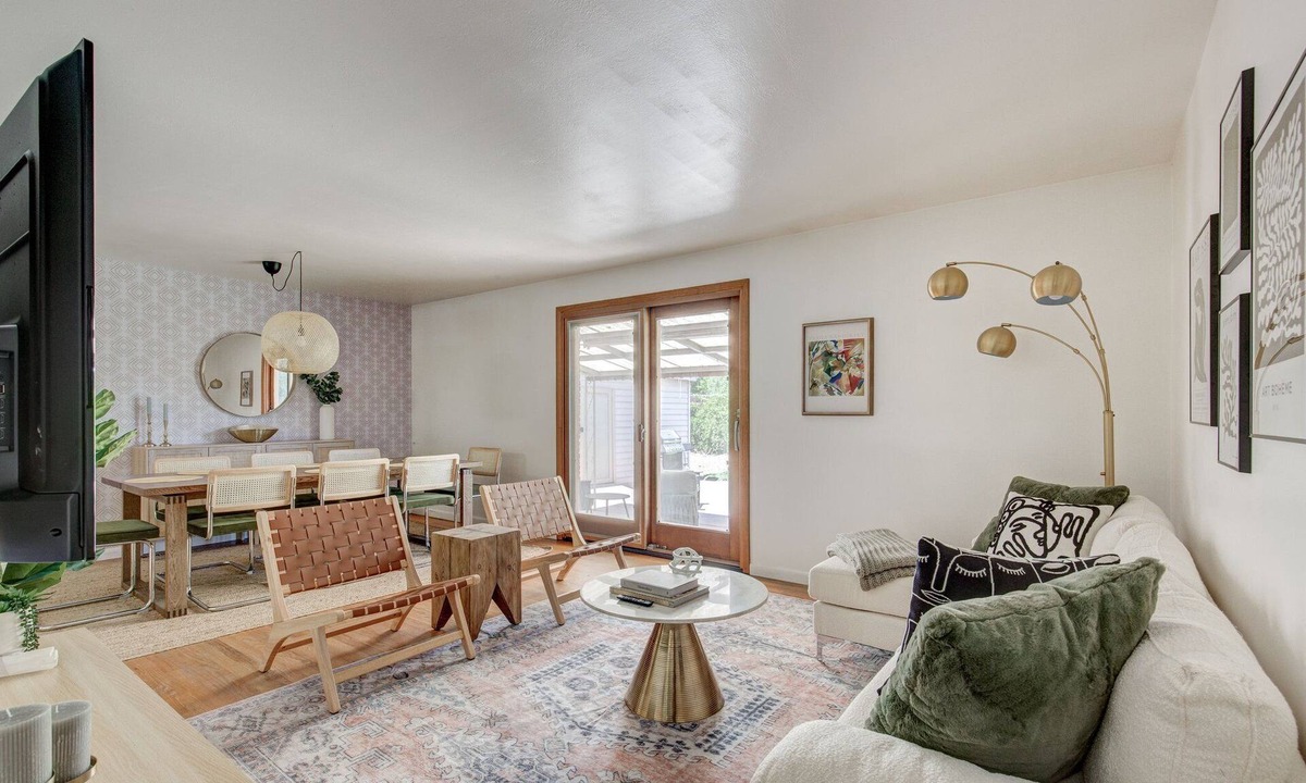 South Westminster House | Cozy Westminster Retreat ~ Hot Tub ~ Near Denver ~ Spacious Yard