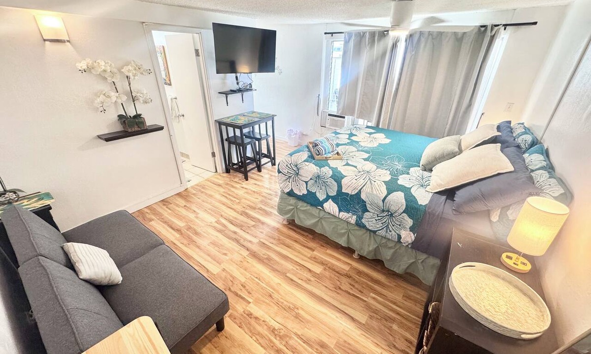 Waikiki Condo | Delightful condo with AC in vibrant Honolulu perfect for your stay