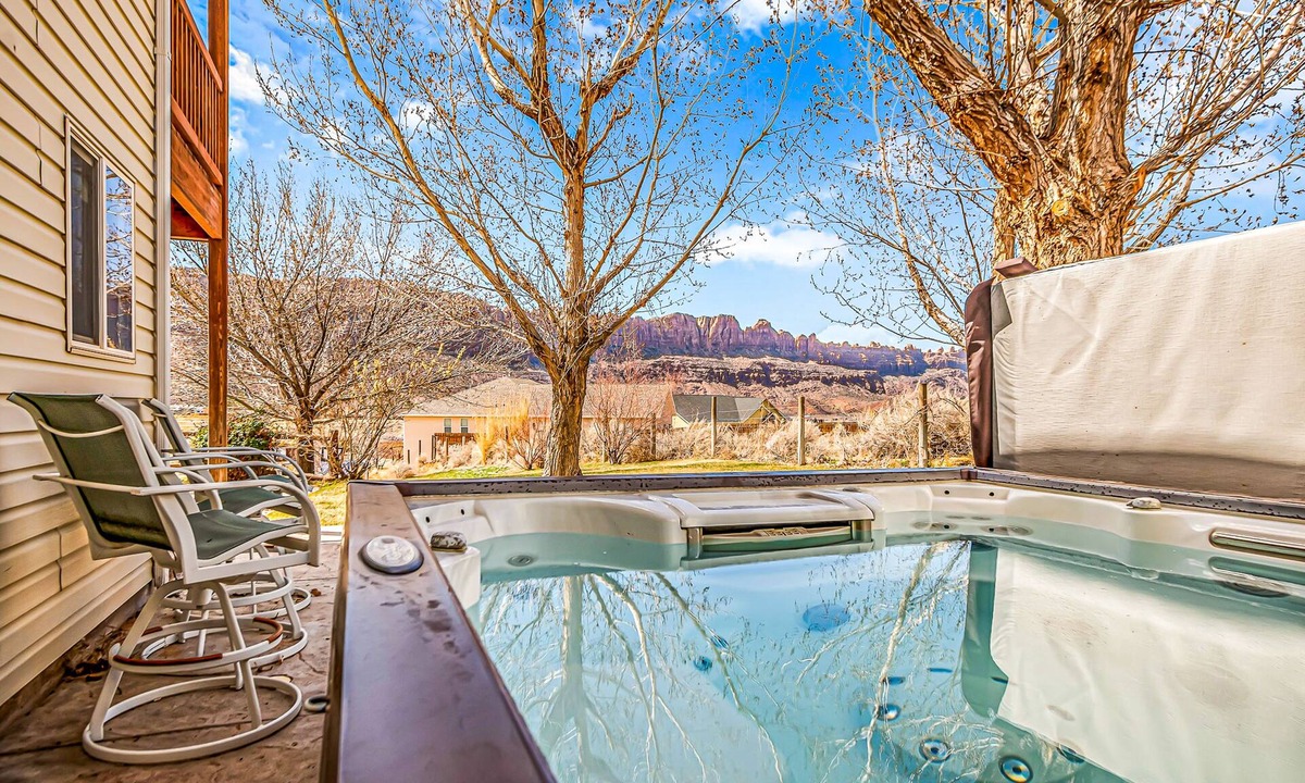 Moab South Valley House | Dog-friendly, mountain view home with private hot tub, central AC, and fireplace