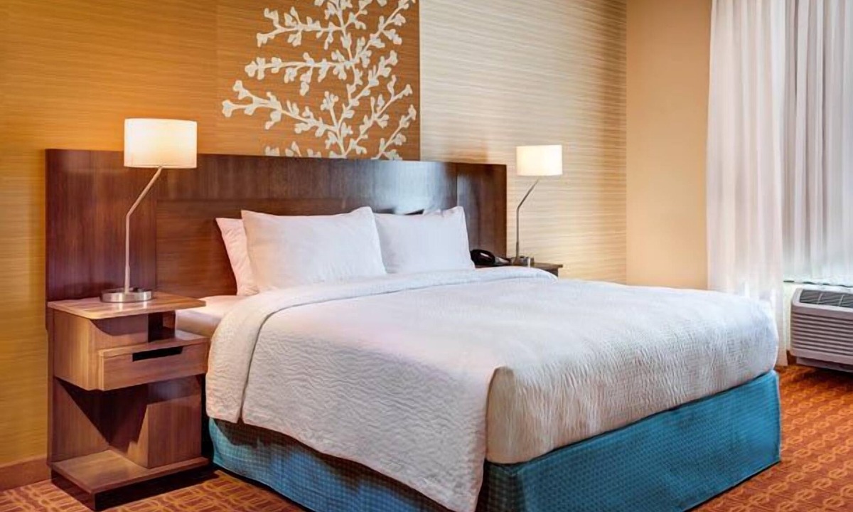New Castle Hotel | Fairfield Inn & Suites Wilmington New Castle