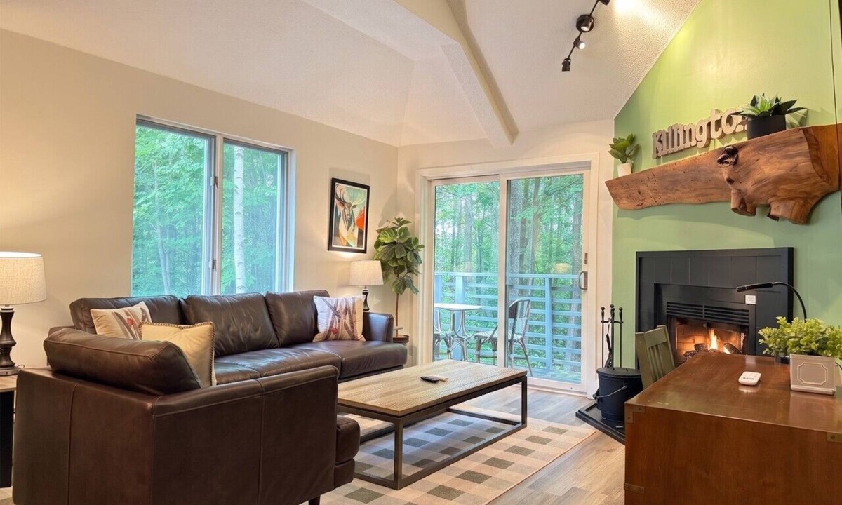 Killington Condo | FirBear- AC, Pool, Hot Tub, Sauna, Tennis, Gym