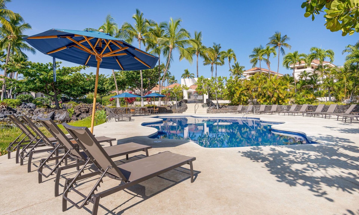 Waikoloa Condo | Fully renovated & customized condo with lanai, pool, hot tub, tennis, central AC