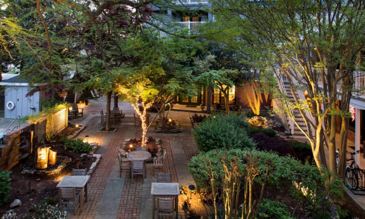 Rehoboth Beach Hotel | Garden-View Club Suite | Fireplace & Balcony