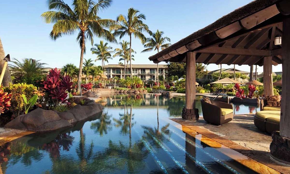 Princeville Resort | Gorgeous Waterside Princeville Ocean Resort + Amenities Included