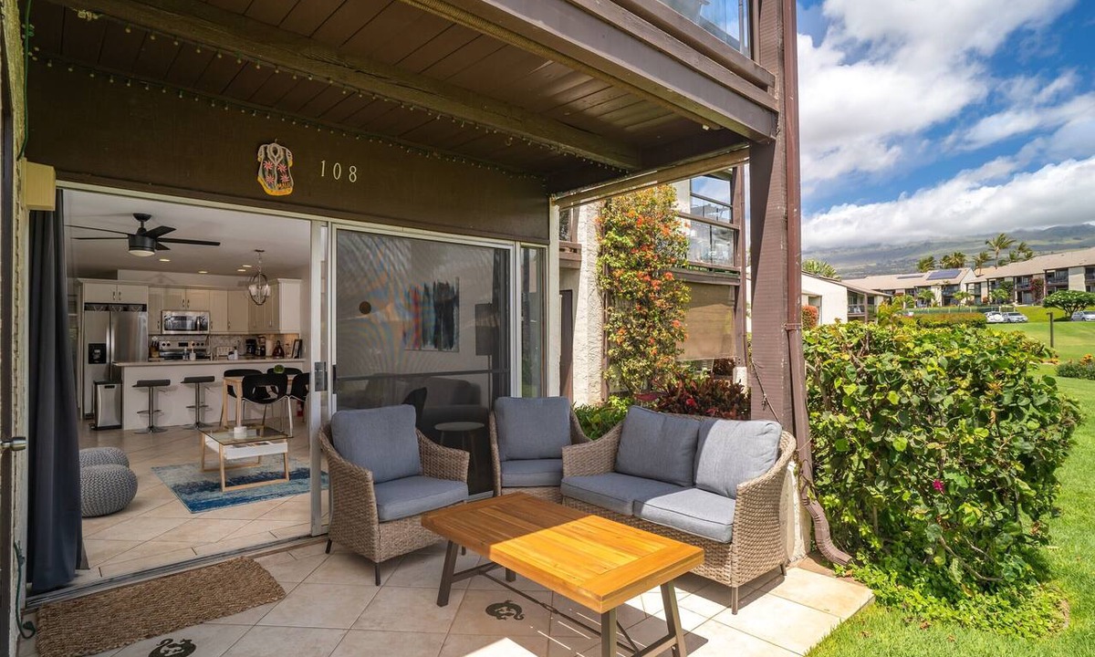 Kihei Condo | Hale Kamaole 108 - AC, Partial Ocean View, Across from Kamaole Beach!