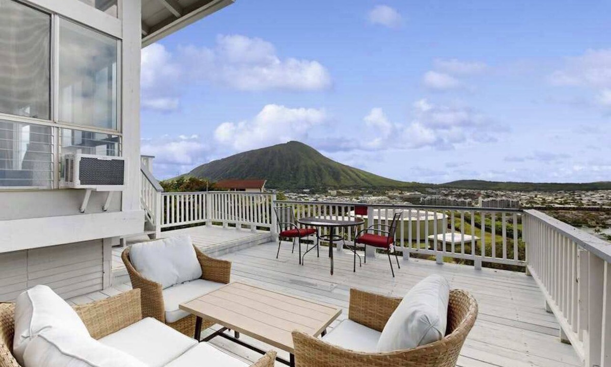 Hawaii Kai House | Hawaii Kai Dream with Ocean Views & Big Lanai