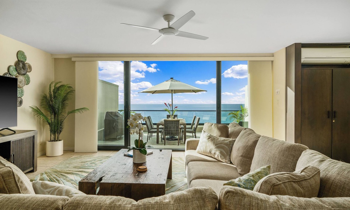 Princeville Condo | Hawaii Life Rentals Presents Puu Poa 307