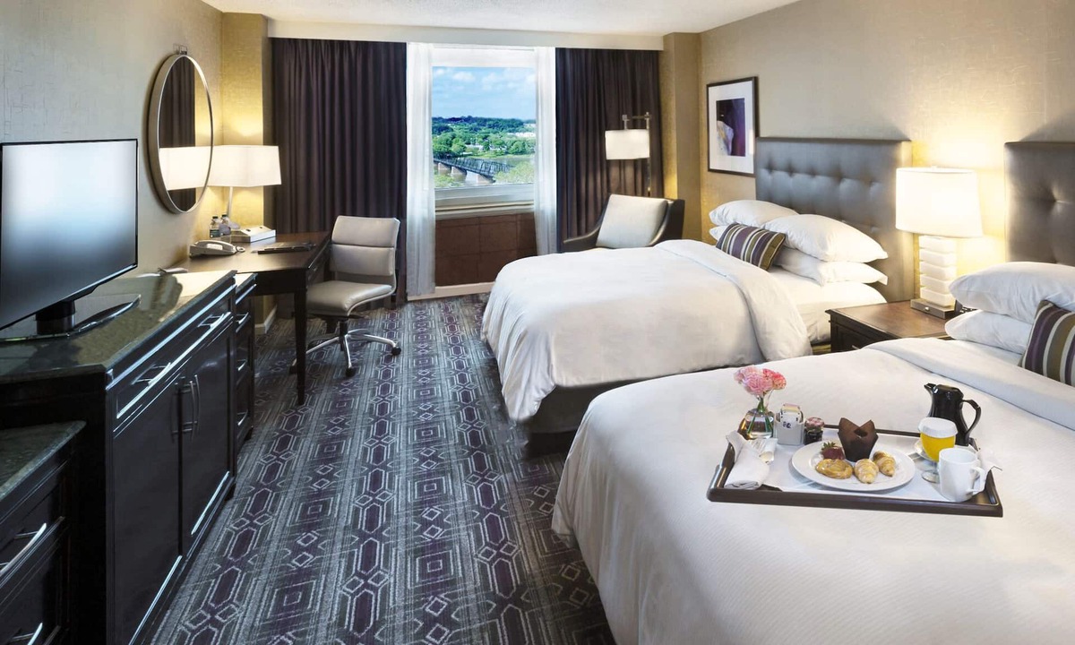 Downtown Harrisburg Hotel | Hilton Harrisburg