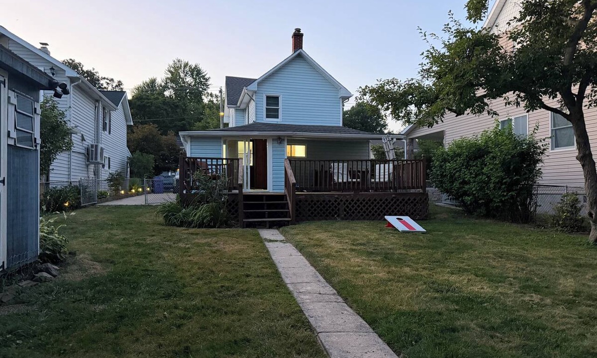 Chesapeake City House | HISTORIC WATERFRONT 2 Bedrooms/4 beds in Chesapeake City with AC