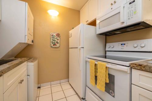 Maalaea Apartment | Island Sands Resort 310