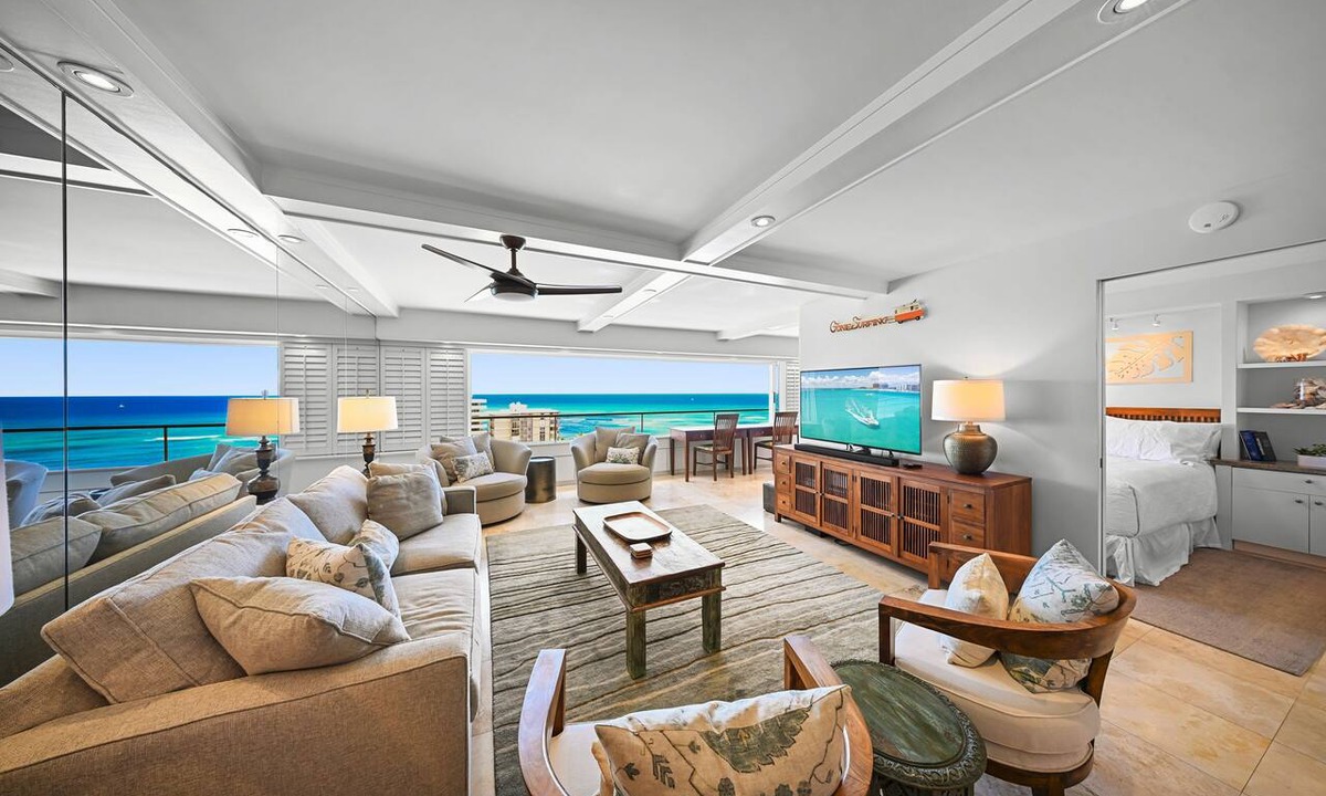 Diamond Head - Kapahulu - St. Louis Condo | Kaimana Shores Getaway by Gather: Gold Coast Condo w/Diamond Head & Ocean Views