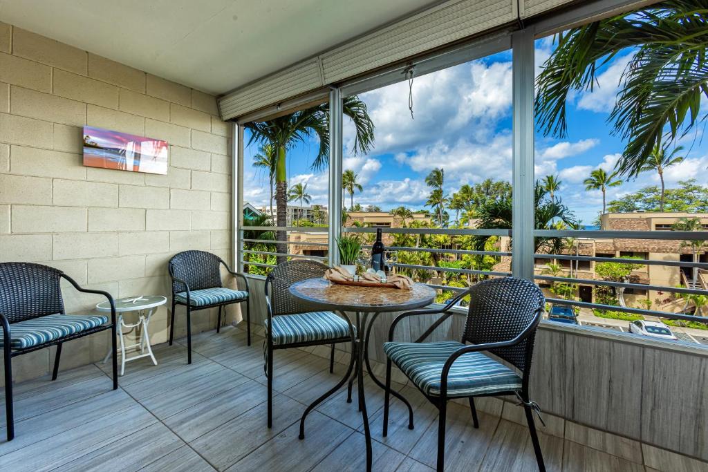 Kihei Apartment | Kamaole Beach Royale 208