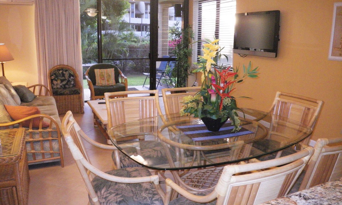 Kihei Condo | Kamaole Sands - 3BR/2BA, Ocean View- AC unit- great location
