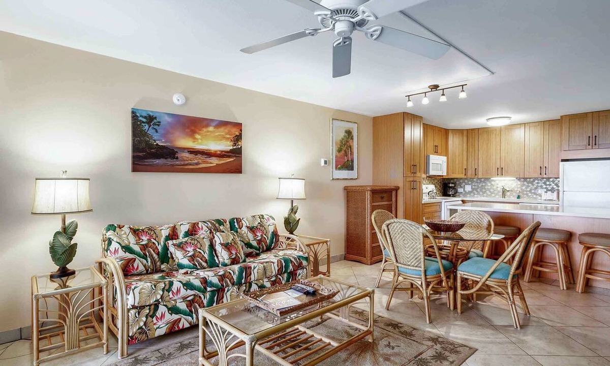 Kihei Condo | Kamaole Sands 4-306 - Steps to Kamaole III Beach - Split AC + Pool + King Bed