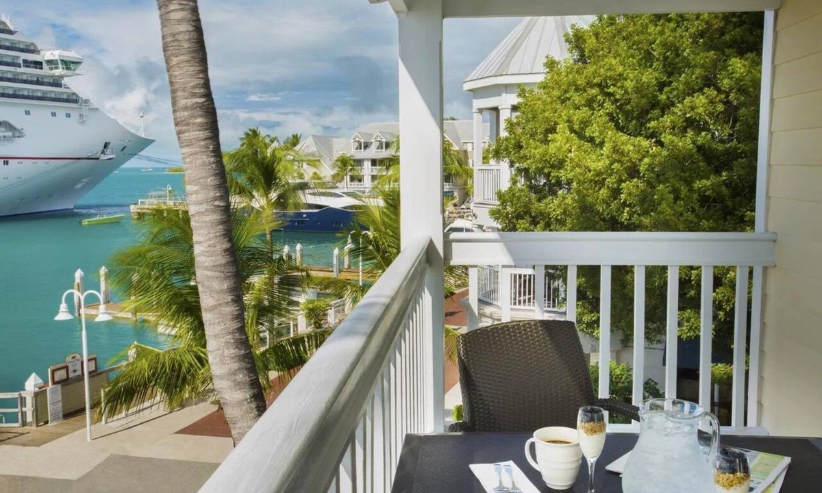 Bahama Village Resort | Key West Studio Charming resort with WiFi, AC, fitness room