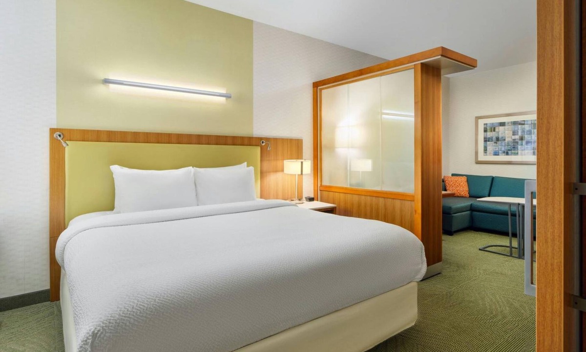 Moosic Hotel | King w/Sofa | SpringHill Scranton | Montage Mountain, PNC Field | 2 Units
