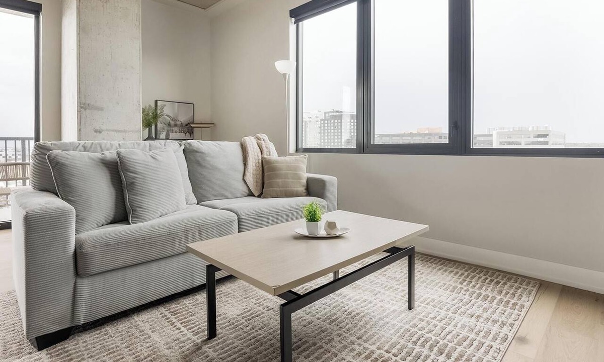 River North Art District Apartment | Landing | Incredible 2BD, Clubhouse