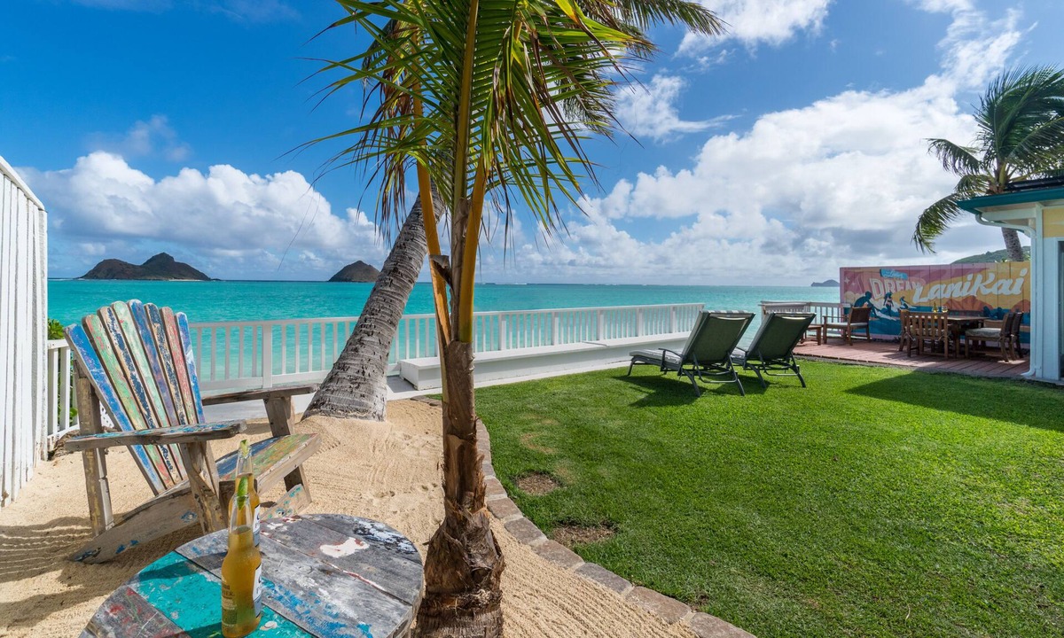 Lanikai House | Lanikai Beachfront - AUGUST CANCELLATION - BOOK NOW!
