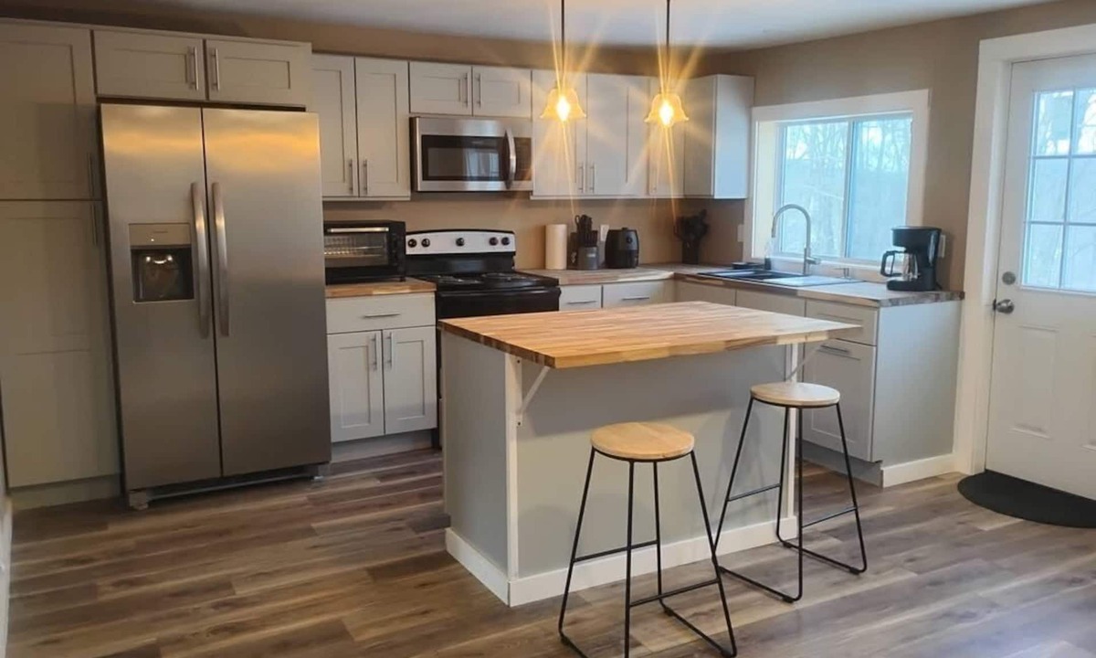 Marlborough Apartment | Large 3BR Apartment in Marlborough NH: Sleeps 8-10: Close to Keene!