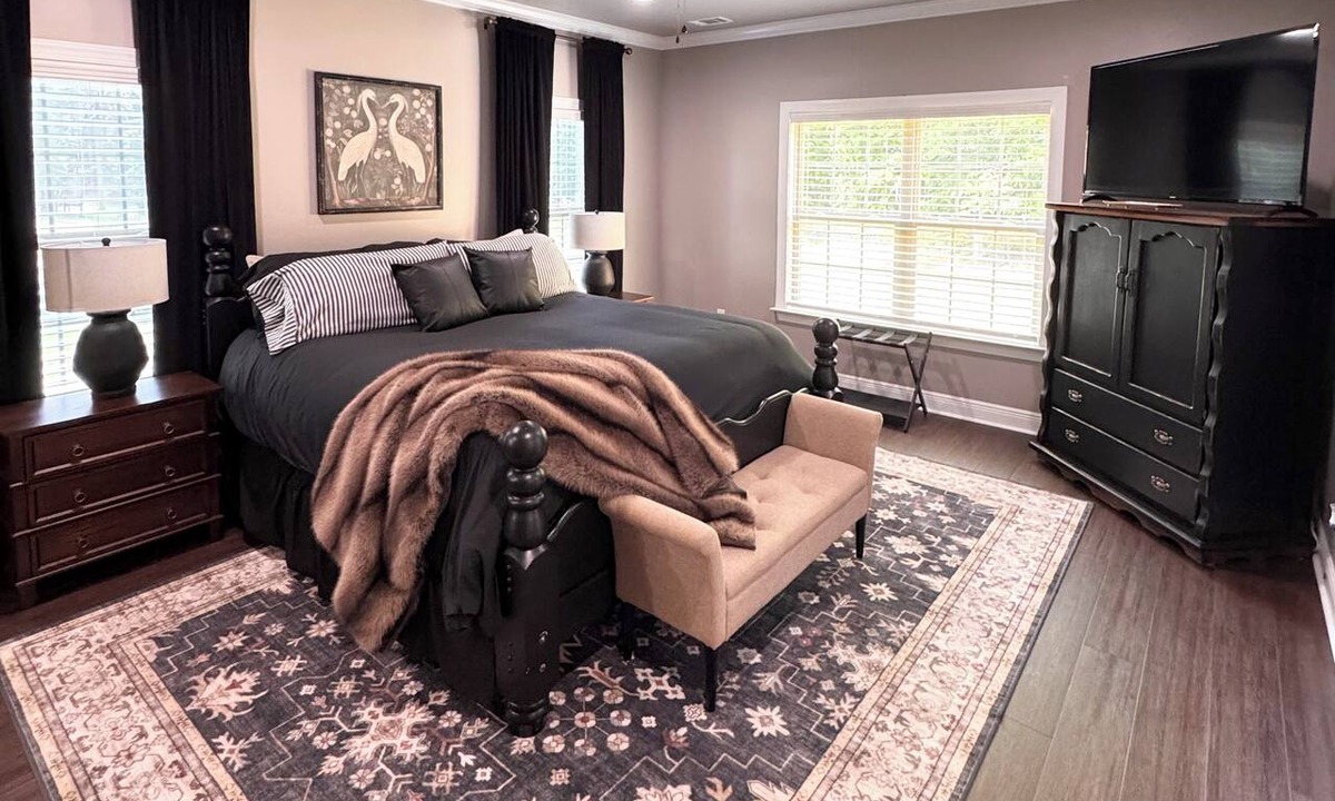 Northport House | Liv Luxe- Extra Clean, Extra Comfy- Bama Rental 🐘