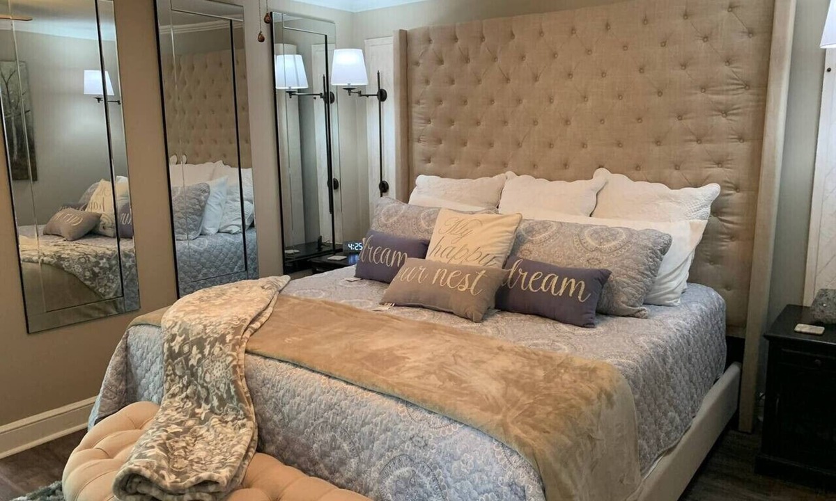 Oakwood Historic District House | Luxury Spa Suite on 3rd