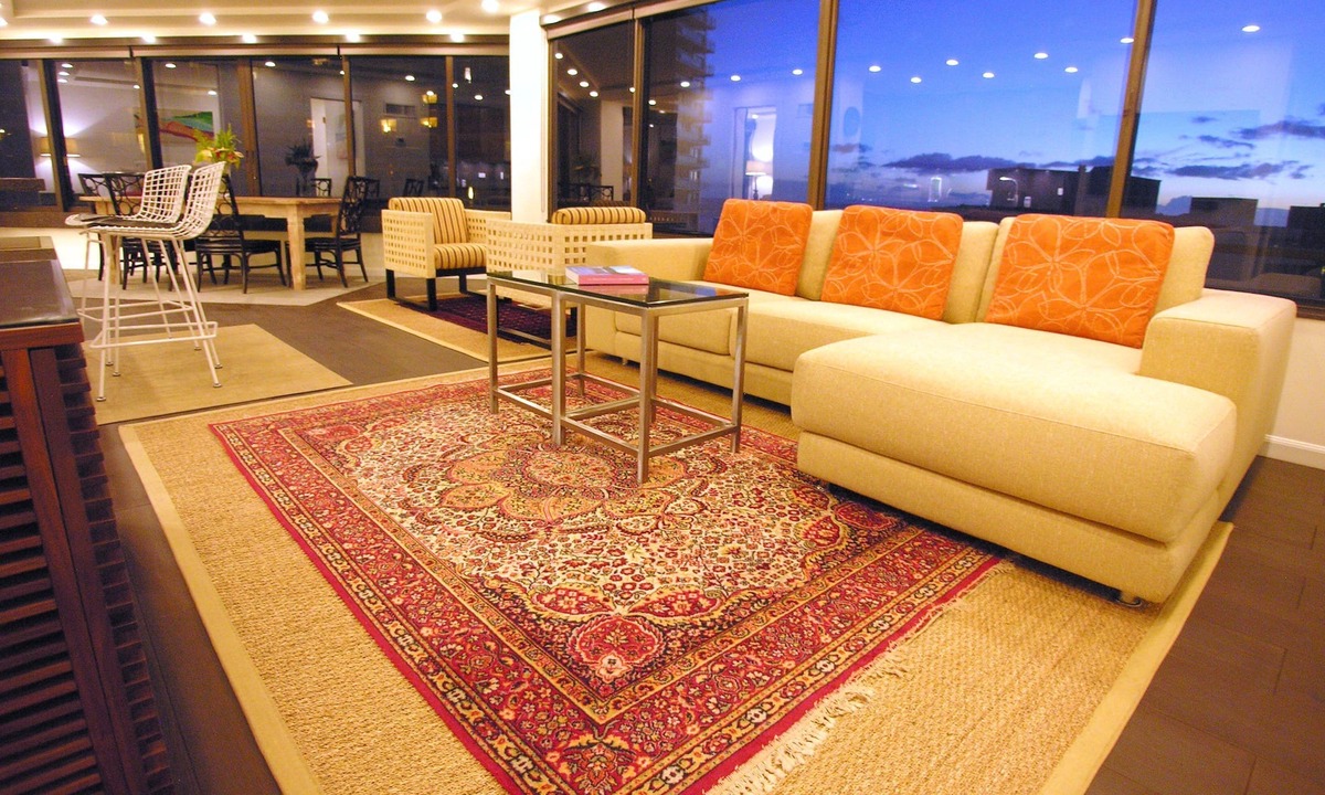 Waikiki Condo | Modern Luxury 2bed 2bath with Ocean Views and Easy Parking