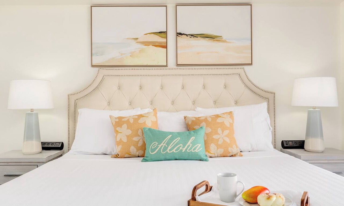 Waikiki Condo | Ocean-Marina Sunset Views Condo with Full Kitchen at Ilikai Hotel by Beach