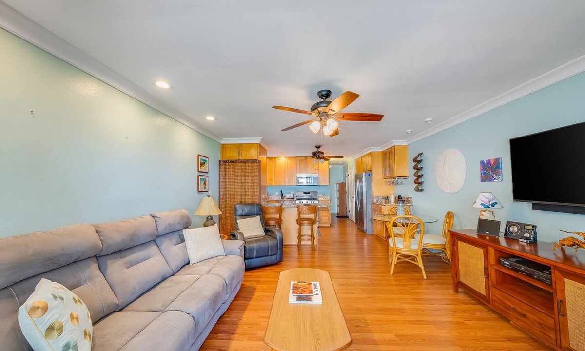 Ualapue Apartment | Ocean-view condo with private balcony, washer/dryer, & shared pool/tennis courts