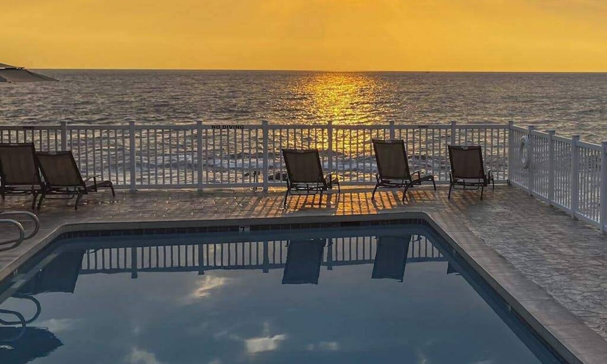 Kailua-Kona Condo | Oceanfront Resort Kona Condo with Lanai, Pool - Walk to Beach