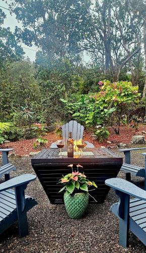 Volcano House | Ohia Lehua Hale-Hot Tub-Fireplace-Fire Table