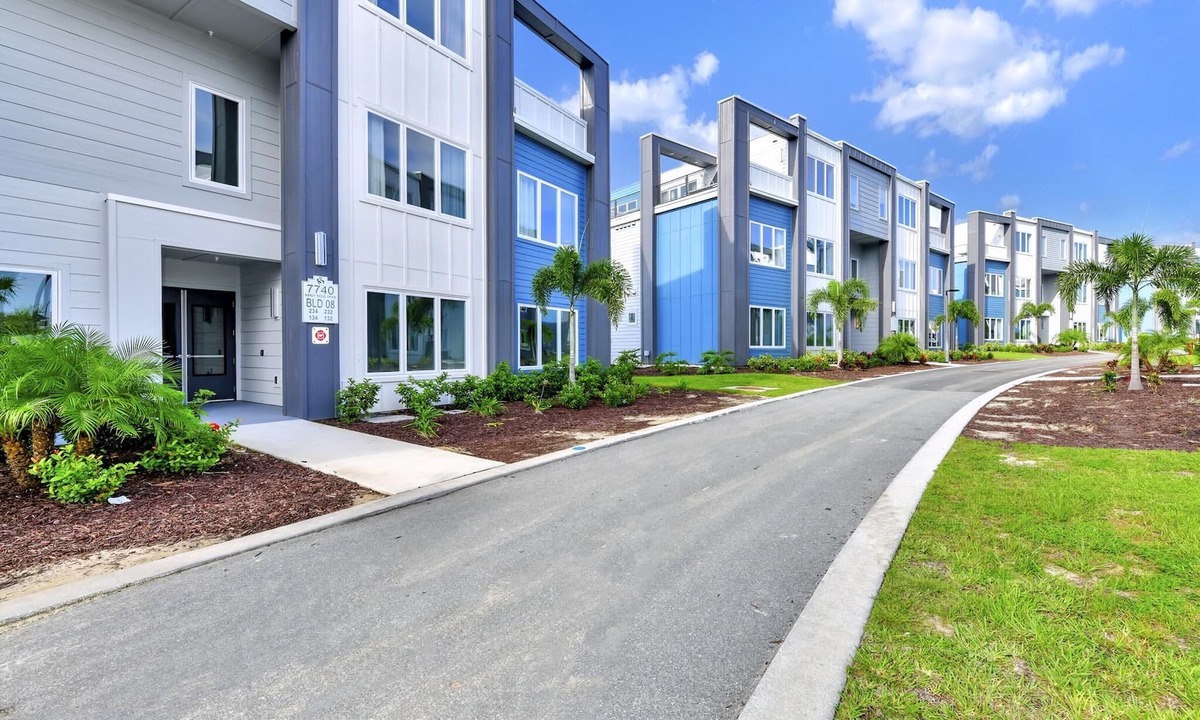 Reunion Hotel | Peaceful Condo near Disney with Resort & Waterpark Access - B8-232